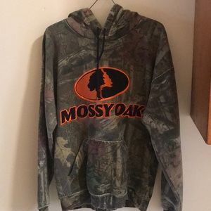 Missy Oak camouflage sweatshirt